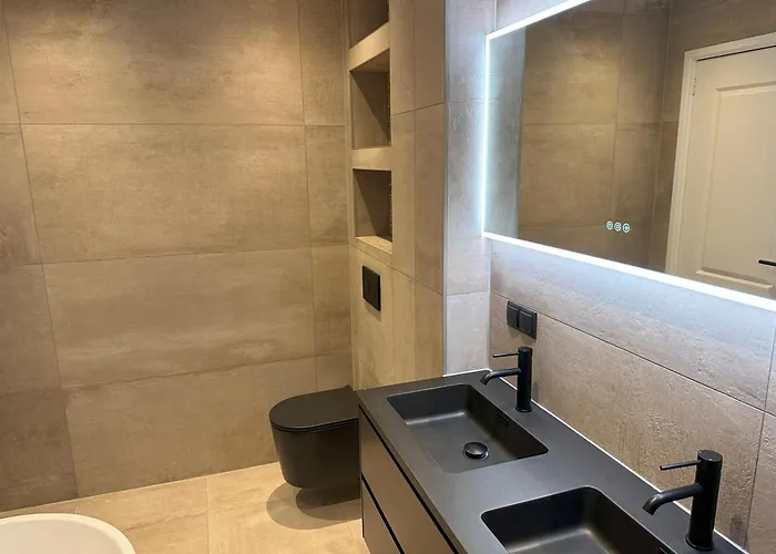 160 Sqm In Museum Quarter *